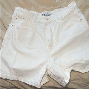 Zara White Women's Shorts